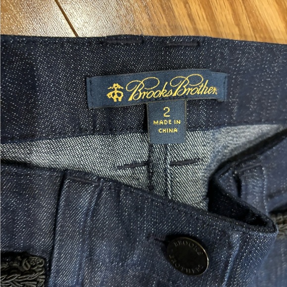Brooks Brothers Straight Leg Dark Rinse Jeans Womens Size 2 Black Pocket Trim - Picture 3 of 13